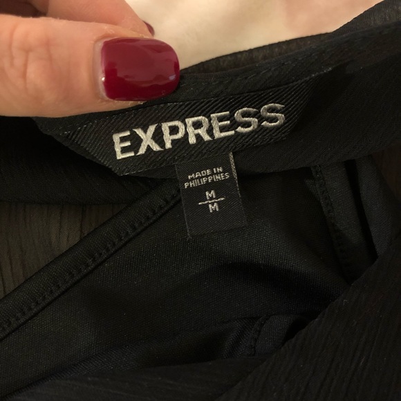 ✨MAKE OFFER✨Express Medium V-neck Mini Black Dress - Picture 6 of 8